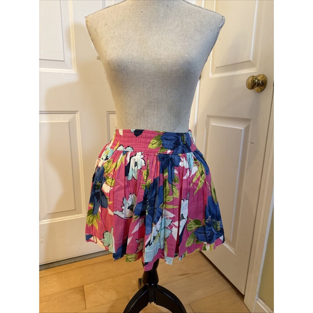 HOT PINK MINI Hollister Pink Floral Print Cotton Blend Mini Skirt Size S Juniors
